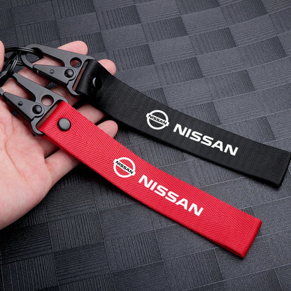 Nissan GT-R und NISMO Keychain Collection