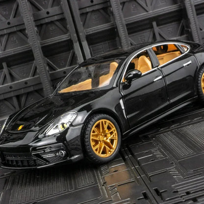 1:24 Porsche Panamera Sports Car Miniature 