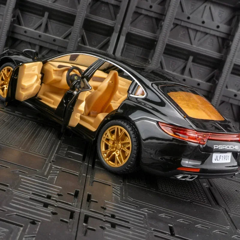 1:24 Porsche Panamera Sports Car Miniature 