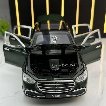 Voiture d'alliage Mercedes S400l à l'échelle 1:24