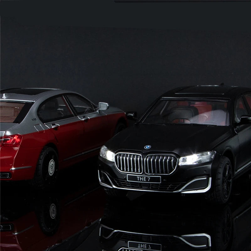 1/24 BMW 7 Series 760LI Alloy Car Model 