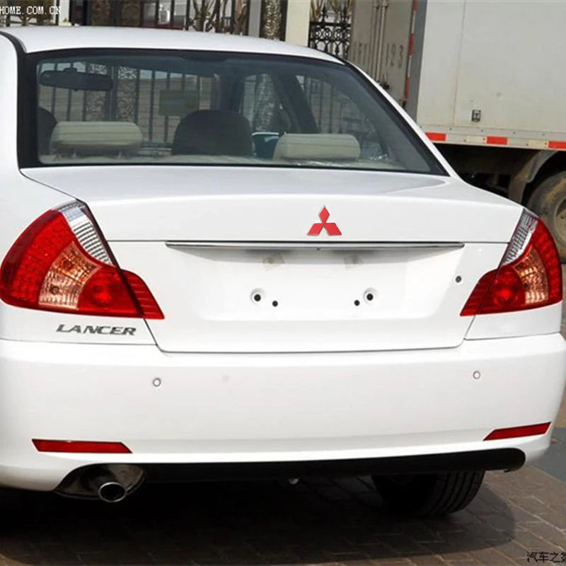 Mitsubishi Grille Emblem